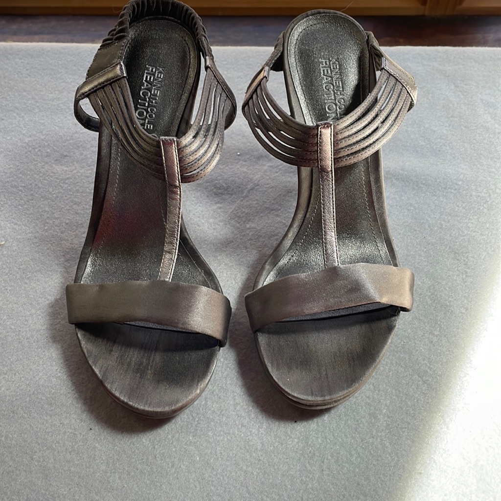 Kenneth Cole Reaction Heeled Sandals With Ankle Strap Women’s Size 7.5